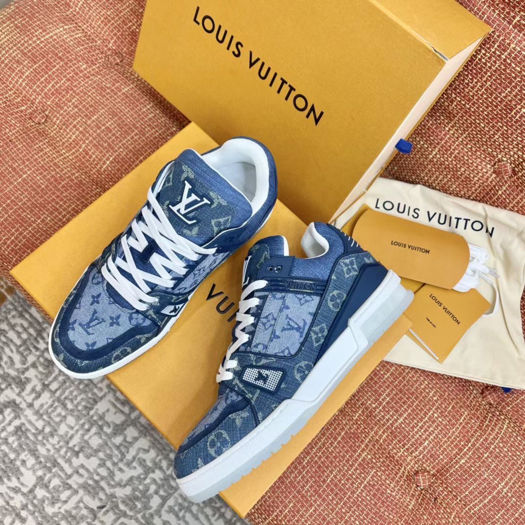 Louis Vuitton LV Monogram Blue Sneaker - UK 9 / Blue