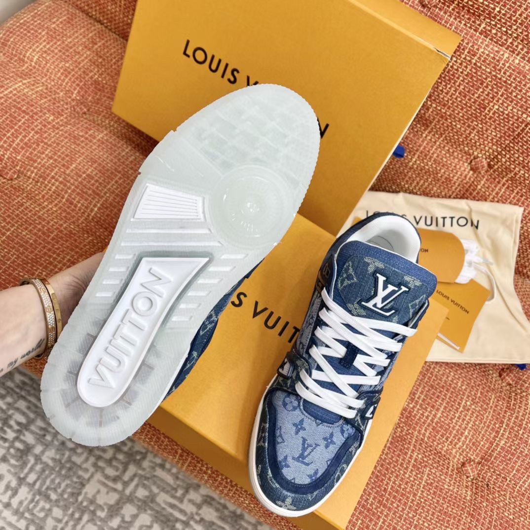 Replica Louis Vuitton Men's LV Trainer Sneakers In Blue/White Leather