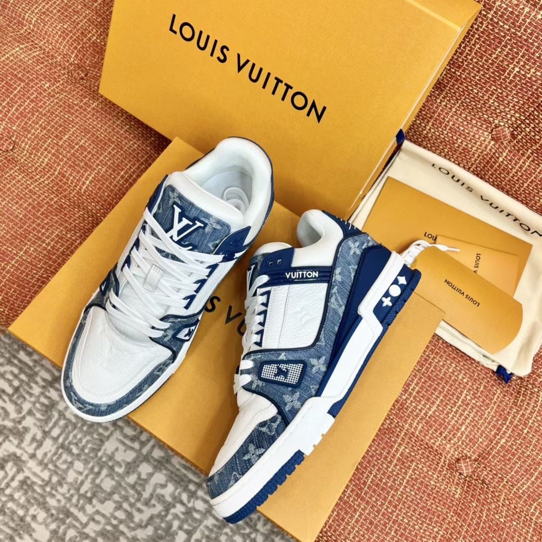 Replica Louis Vuitton LV Trainer Sneakers In Blue Leather for Sale