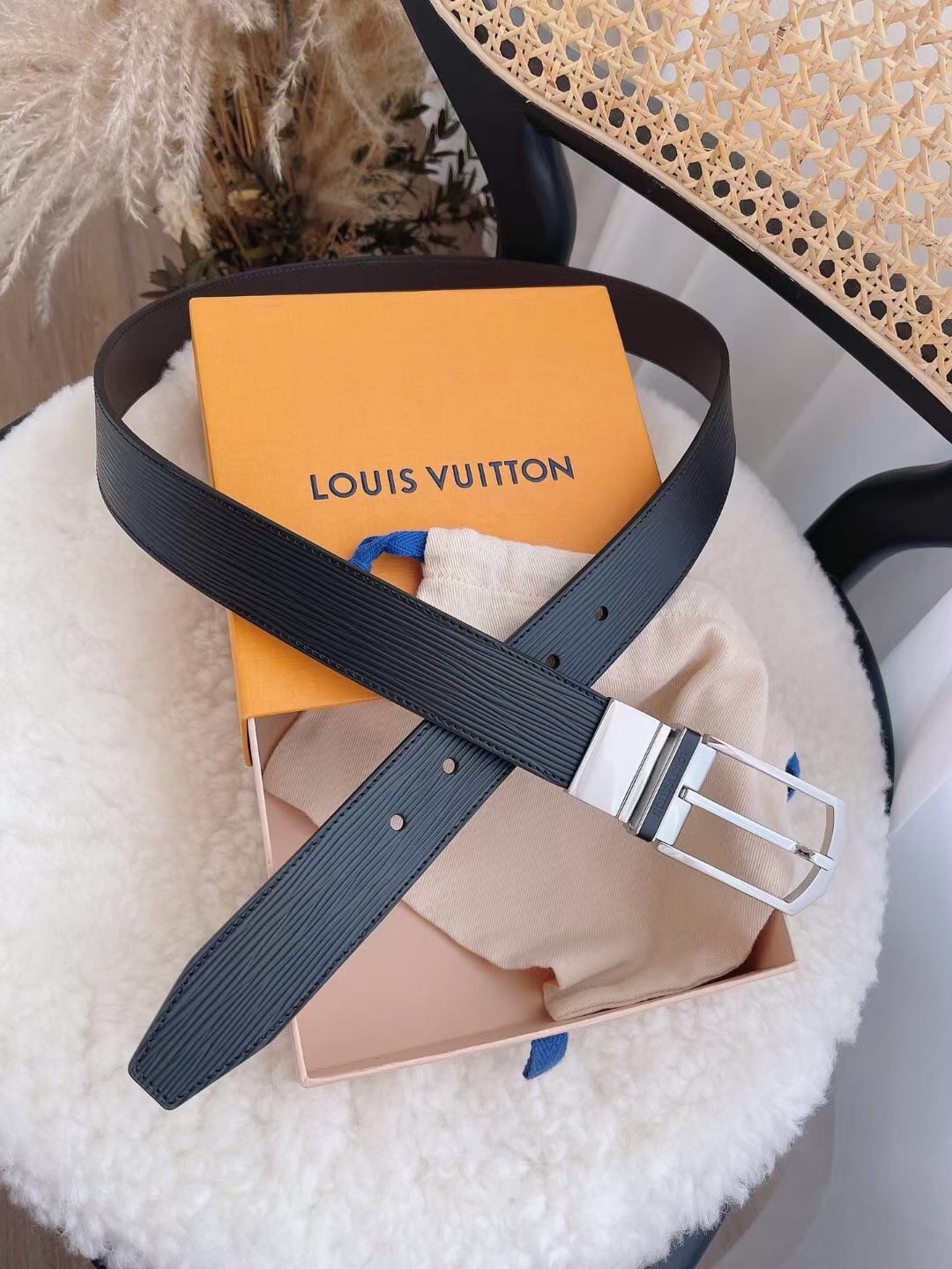 Replica Louis Vuitton 100ML Travel Case In Epi Leather LS0150