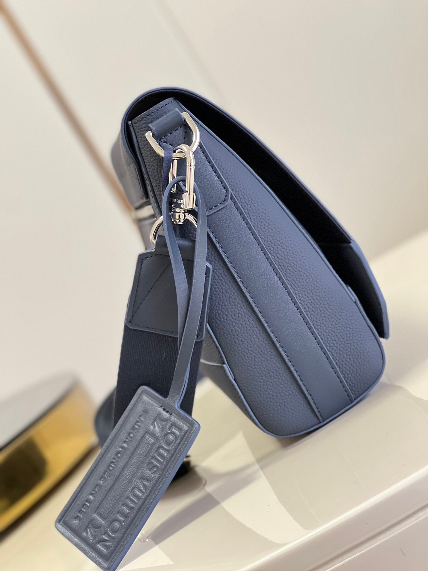 Louis Vuitton Blue Leather Aerogram Takeoff Messenger Bag Louis Vuitton