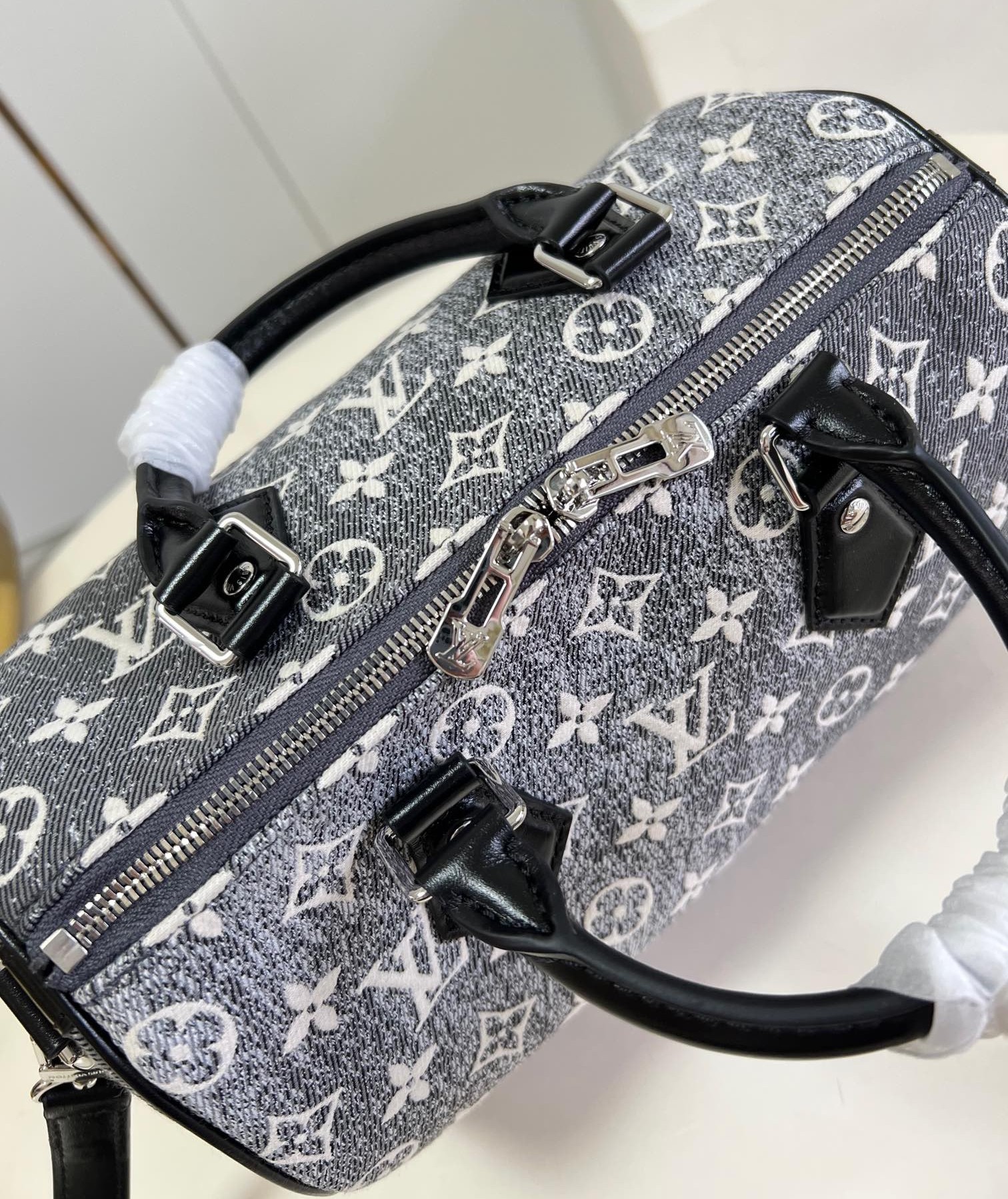 Replica Louis Vuitton Dauphine MM Bag In Grey Monogram Denim M21458