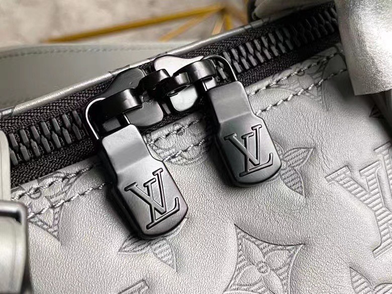 Shop Louis Vuitton Keepall Keepall 50B (M46117) by 環-WA
