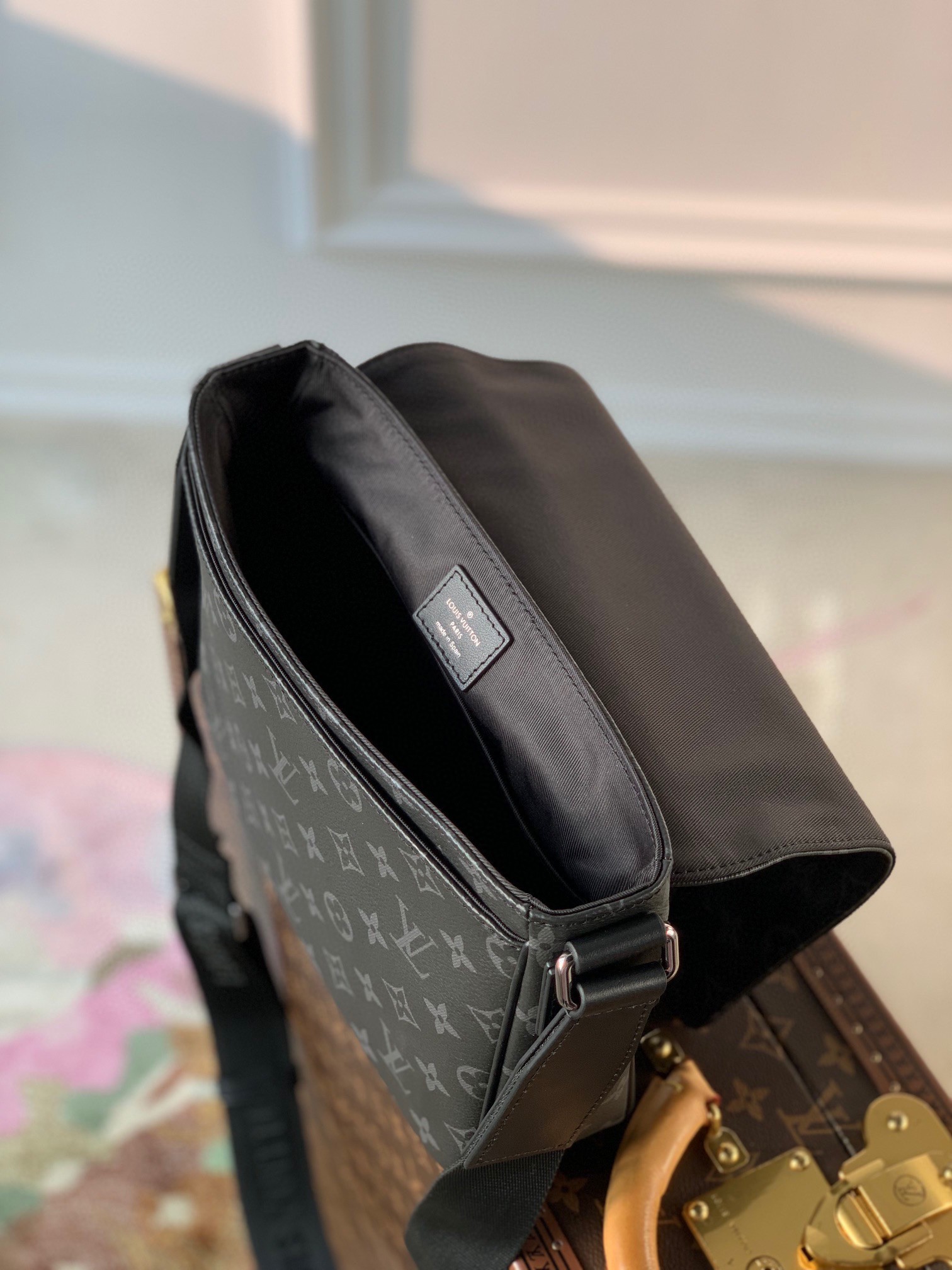 Louis Vuitton M30936 Duo Sling Bag