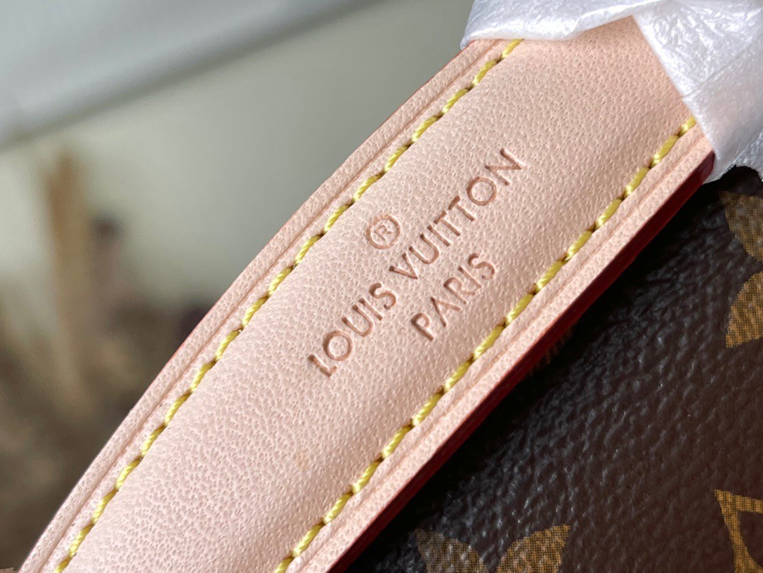 Replica Louis Vuitton Pochette Metis East West Bags