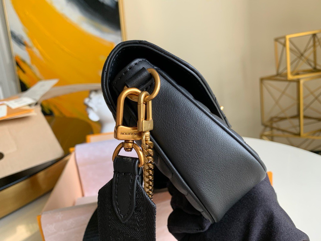 Louis Vuitton New Wave Multi Pochette Black Leather Shoulder Bag Handbag  Purse