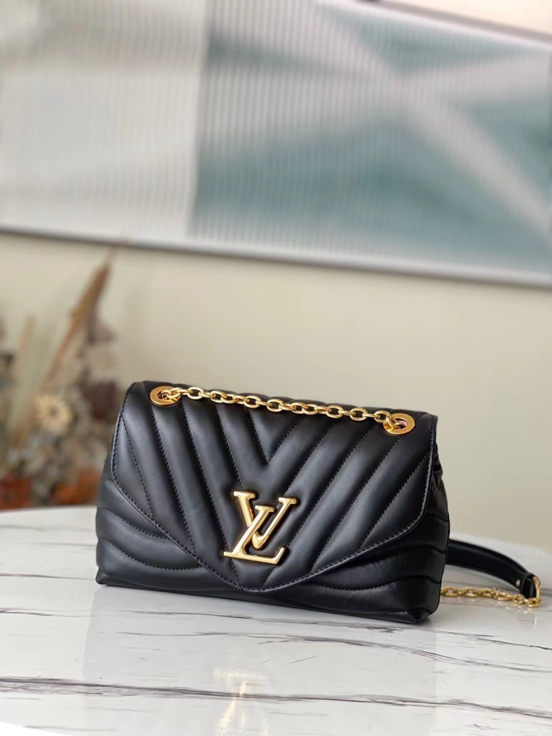 Replica Louis Vuitton New Wave Multi-Pochette Bag In Black Leather