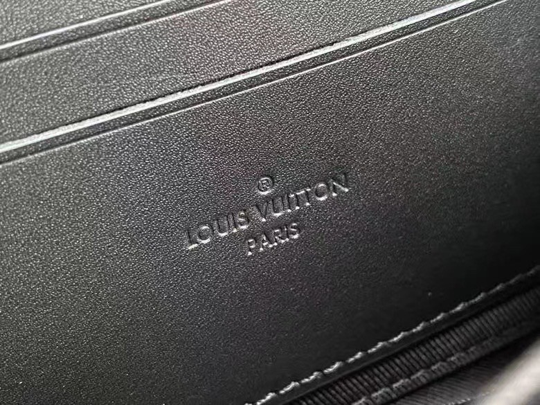 LOUIS VUITTON Calfskin Aerogram Alpha Wearable Wallet Black