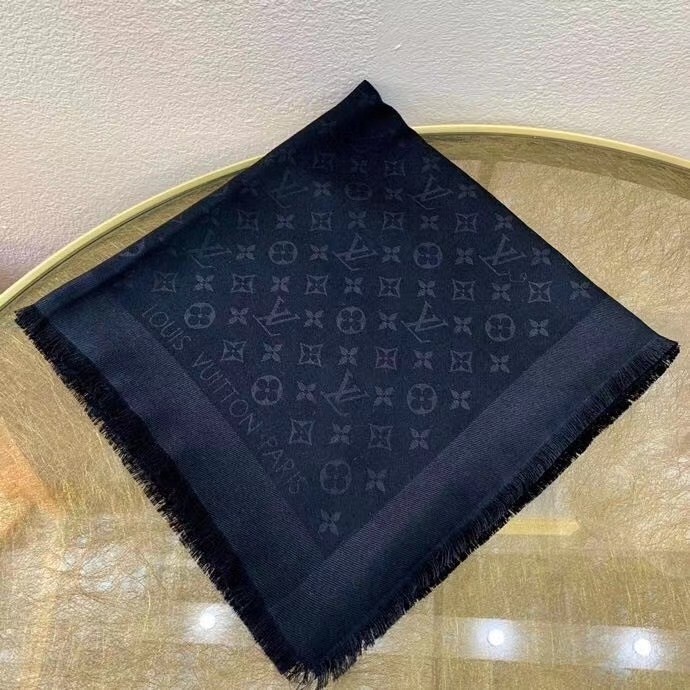 Louis Vuitton Monogram Shawl Black M71329