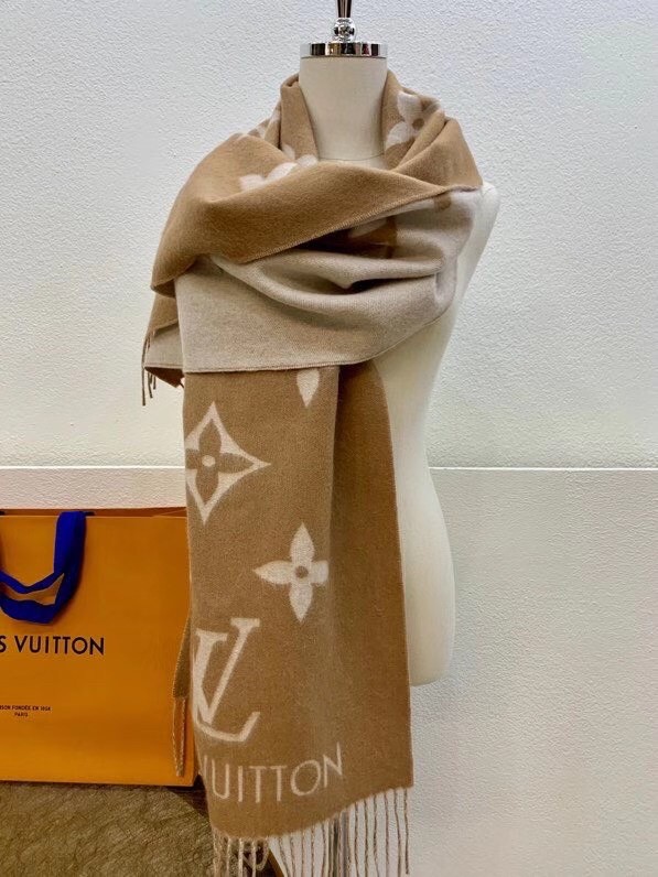 Shop Louis Vuitton Cold reykjavik scarf (ECHARPE COLD REYKJAVIK