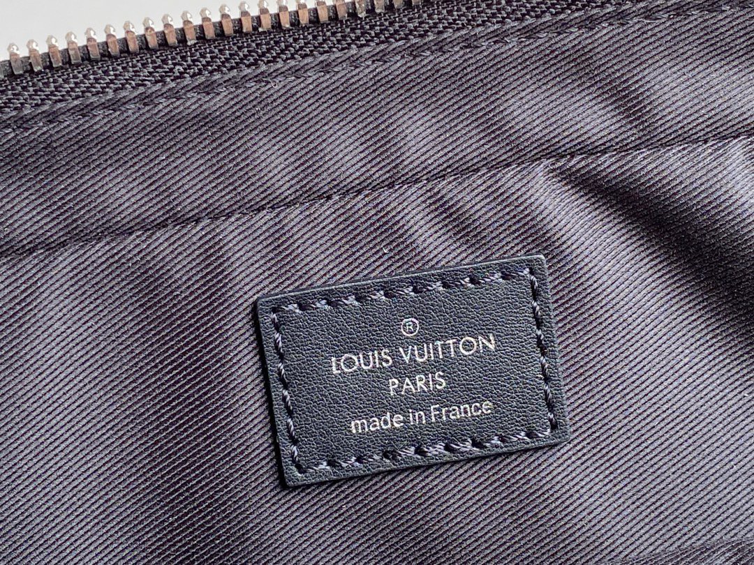 Louis Vuitton Porte-Documents Voyage PM Onyx Damier Infini